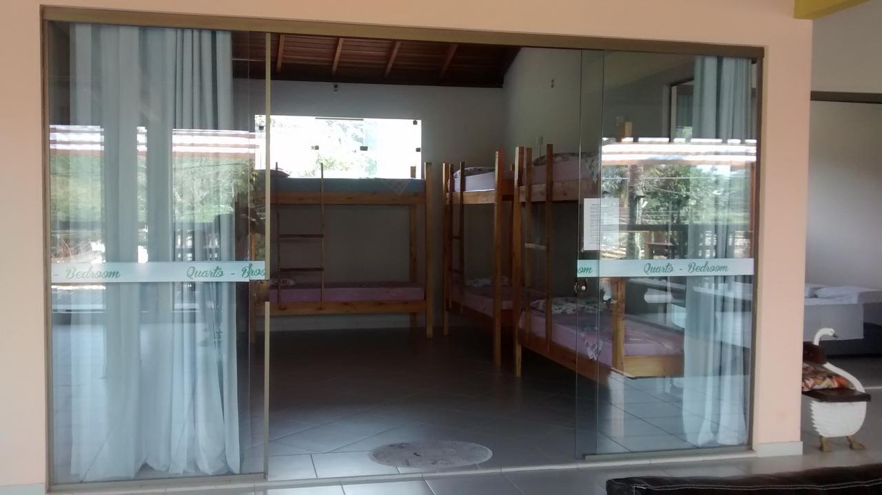Ti Hospeda